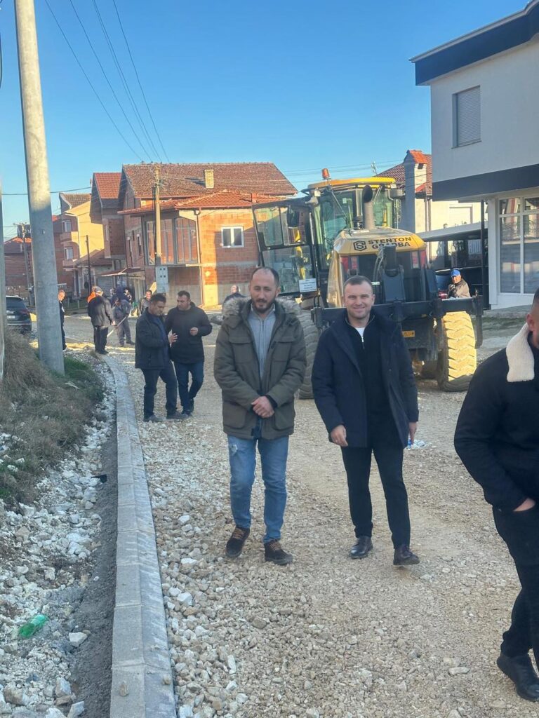 Ndërtimi i rrugës ne fshatin Zhitoshe